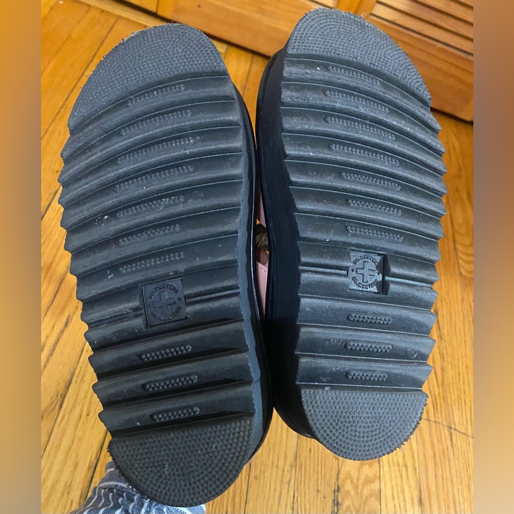 Dr. Martens: Voss II sandals - Picture 13 of 16